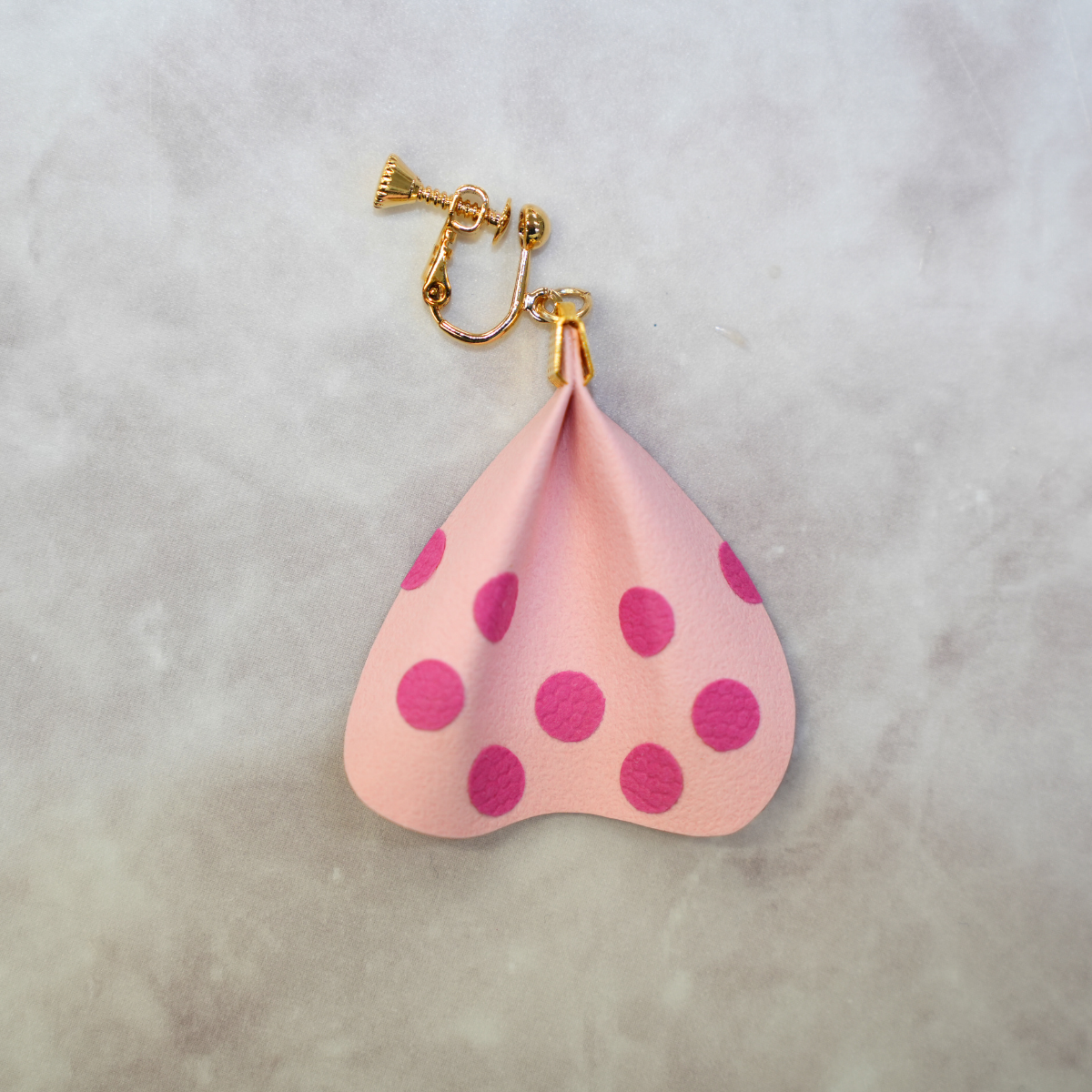 花びらピアス(片耳)