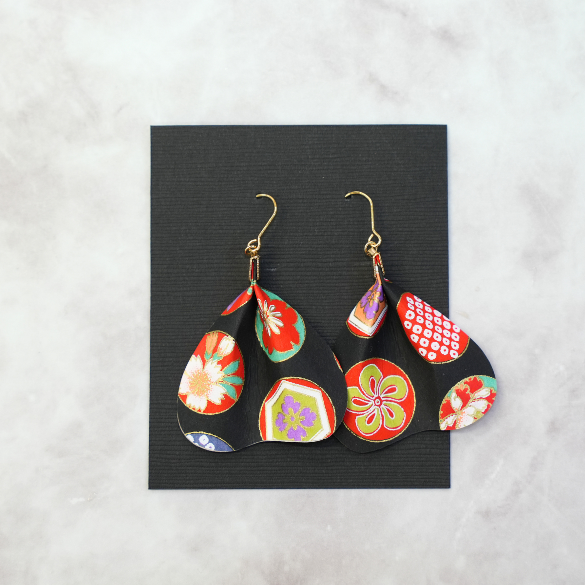 和紙の花びらピアス＆イヤリング（両耳用）